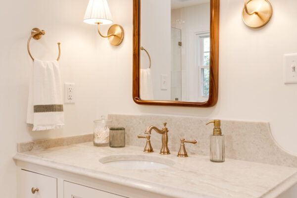 406 N Mooreland Rd Bath (8 of 37)